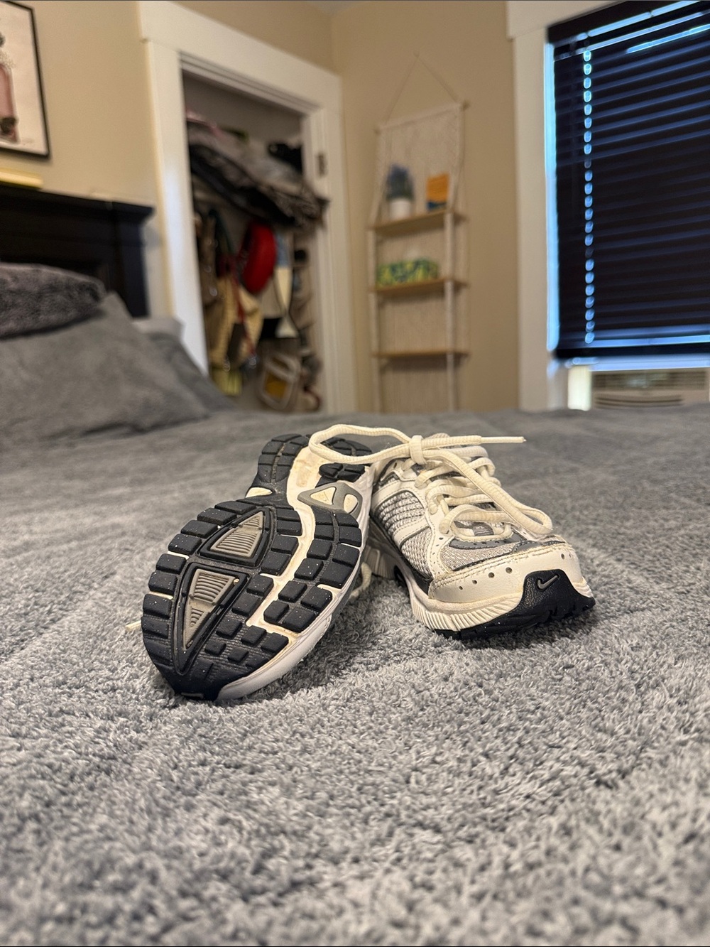 Nike Kids White and Gray Lace-Up Sneakers - Picture 6 of 12